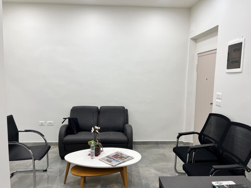 Shop For Sale, "Emin Duraku" Street, Tirana!