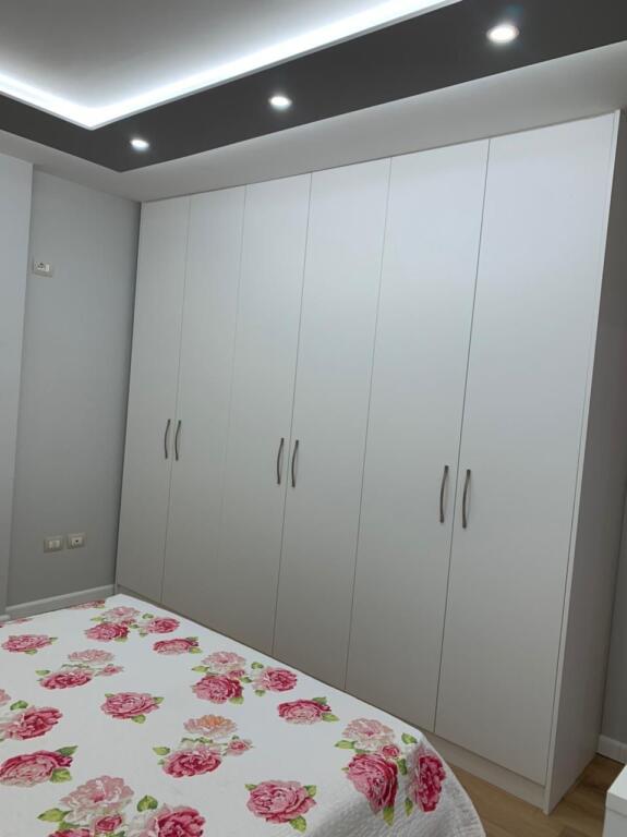 Apartament 1+1 per qira tek Liqeni i Thate