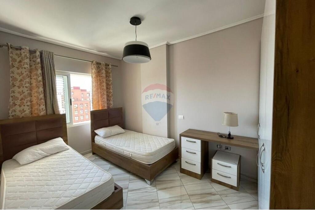 Apartament 2+1 Për Qira - Myslym Shyri