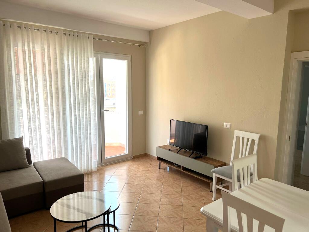 🏠 Jepet me Qira Super Apartamenti 1+1 ne Qender te Tiranes tek Prokuroria