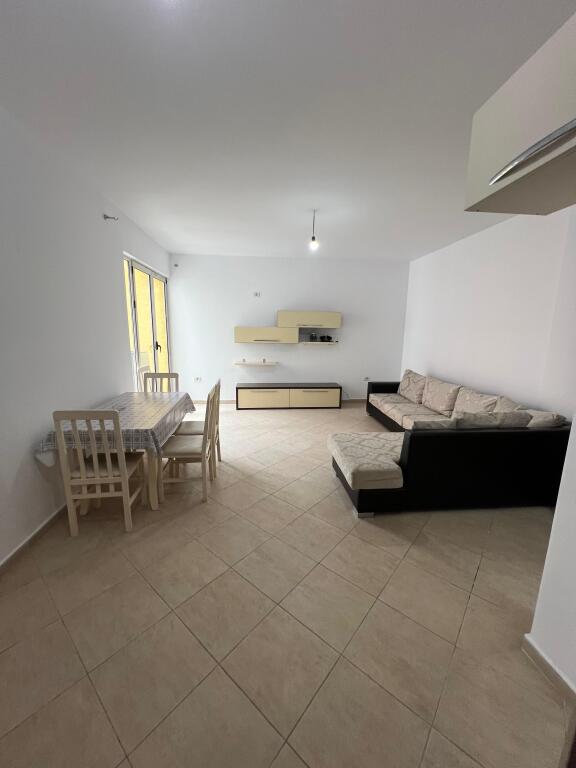 Apartment 2+1+1, Yzberisht!