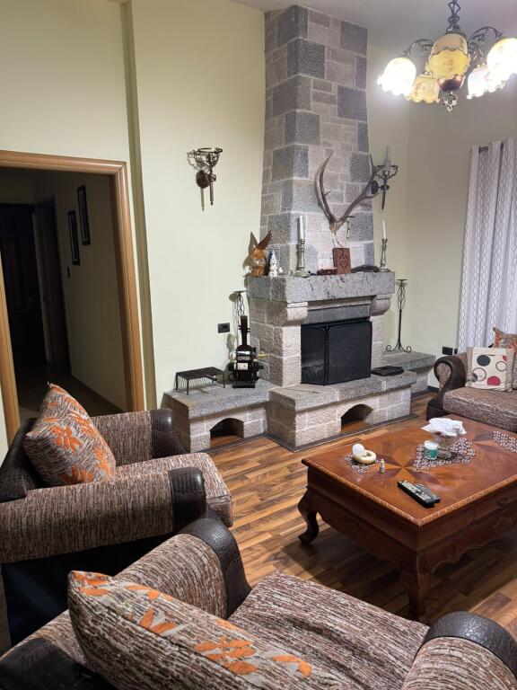 Qera 1+1+1 Parkim /  Babrru.