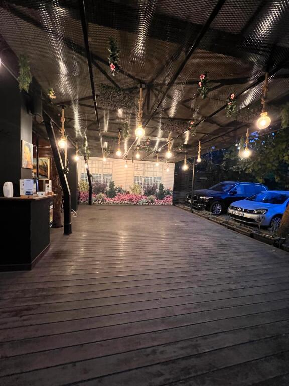 PREMISES FOR RENT, Zoological Garden 