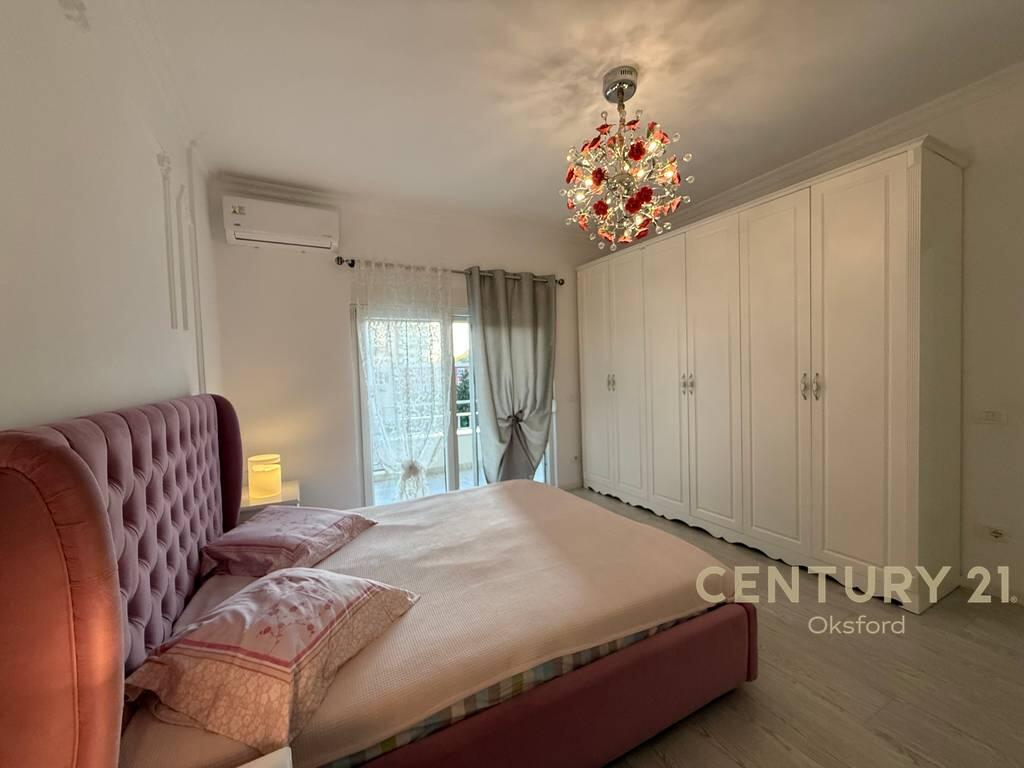 Jepet me Qira Apartament Modern 3+1+2 pranë Ambasadës Amerikane!