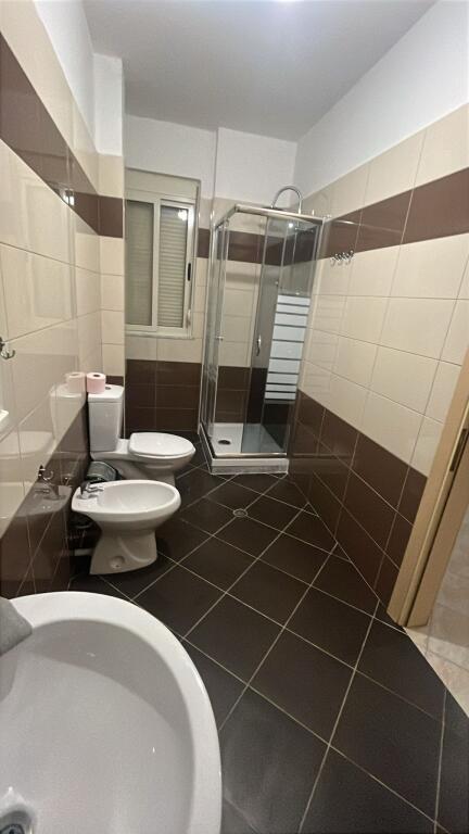 🏖️ Super 2+1 apartment for rent at Rrota e Kuqe, Durrës! 🌆