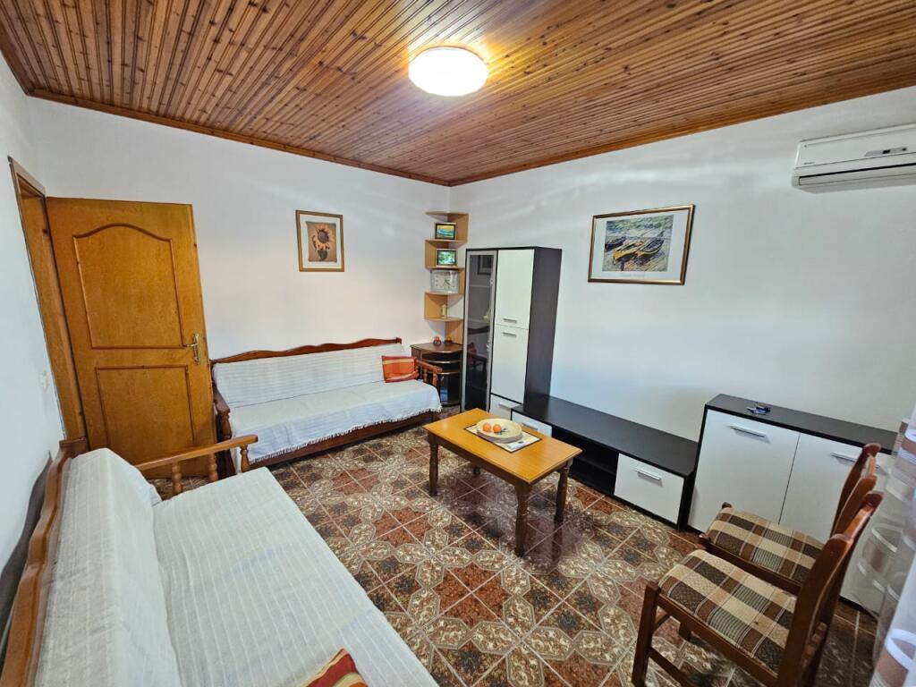 OKAZION,  SHITET APARTAMENT 1+1 NE ILIRIA