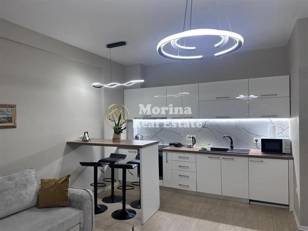 Affitto, Appartamento 1+1 Via Elbasanit, 690 Euro/Mese