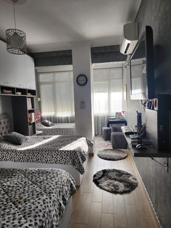 Jepet Me Qera Apartament 2+1+2 Tualete + 2 Ballkone