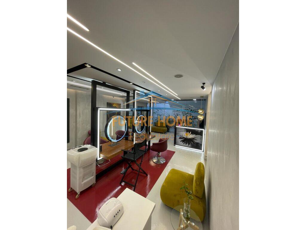 Affitto, Locale commerciale, Centro estetico, Piazza Wilson, Blocco