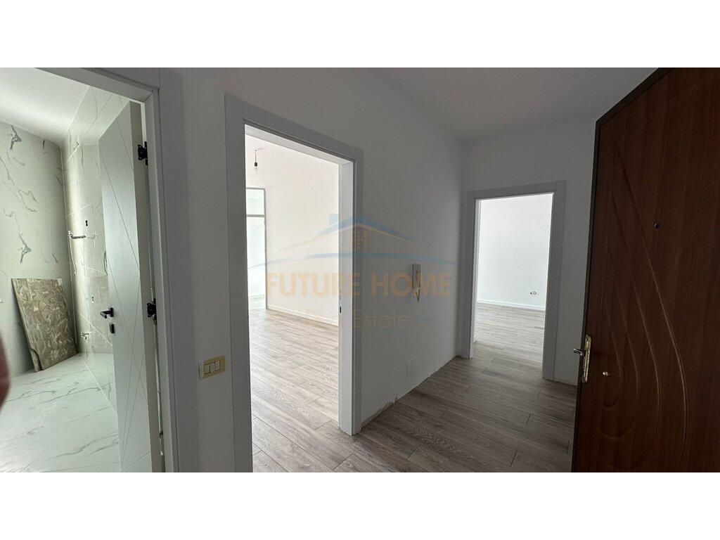 Shitet, apartament 1+1 Unaza e Re ,Tirane.