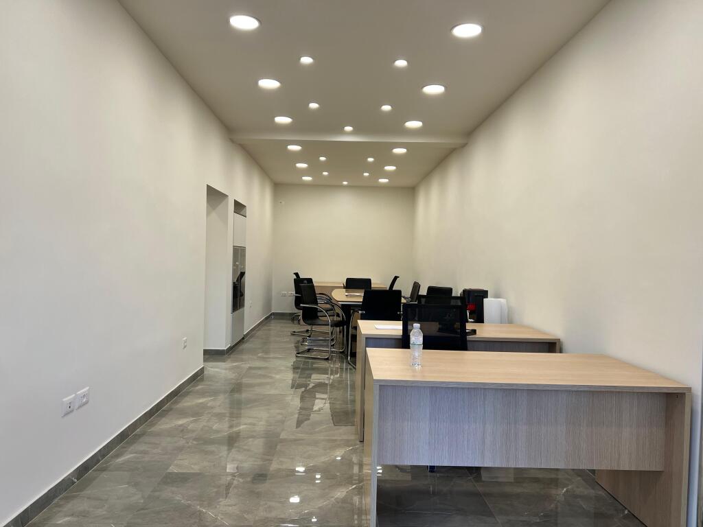 Shop For Sale, "Emin Duraku" Street, Tirana!