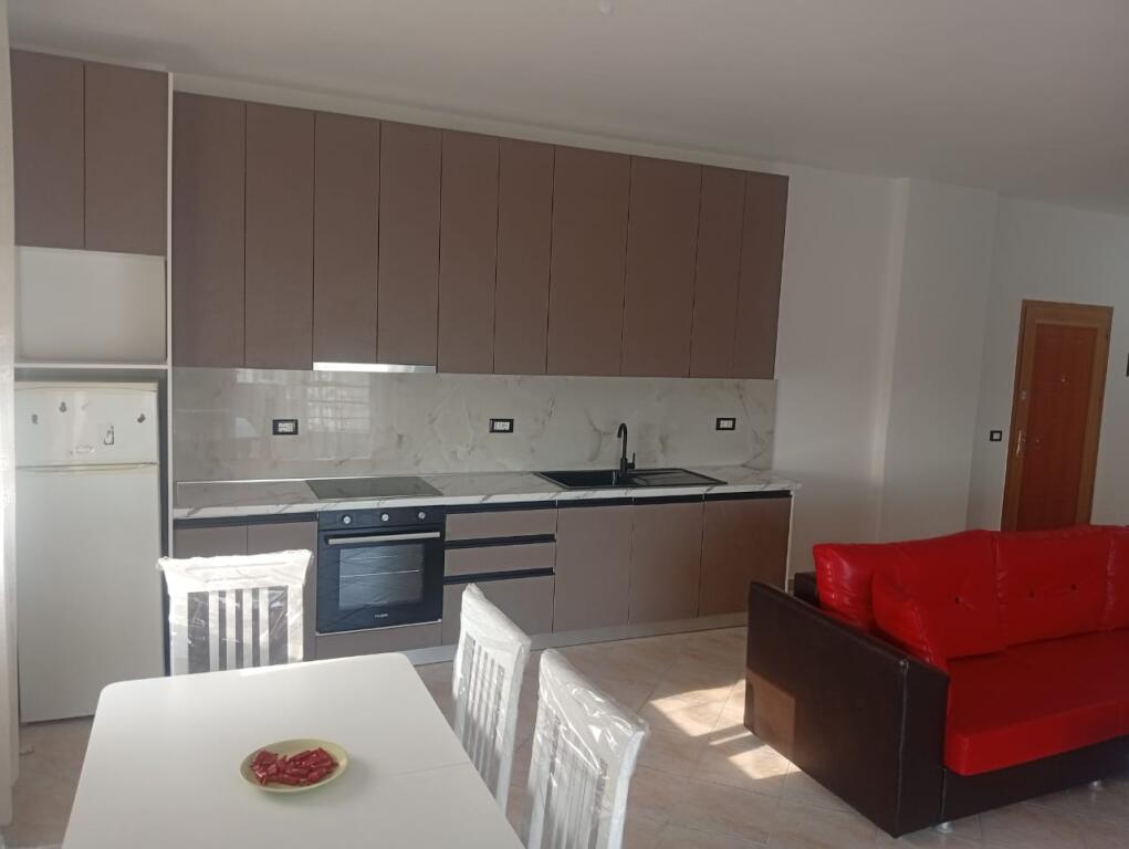 🏖️ Super 2+1 apartment for rent at Rrota e Kuqe, Durrës! 🌆
