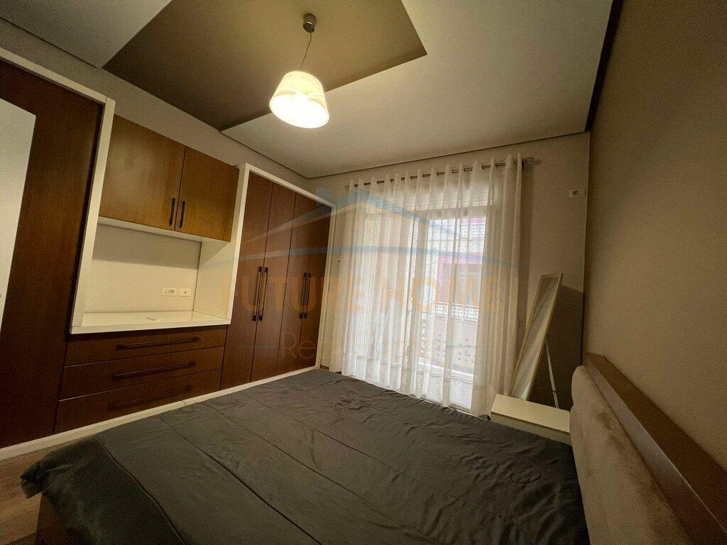 Shitet, Apartament 1+1, Kopshti Botanik, Tiranë.