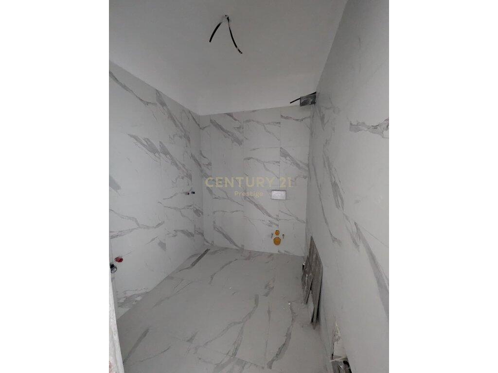 APARTAMENT 2+1+2 NE SHITJE TEK "CORNER RESIDENCE", TIRANE! 269,900 €