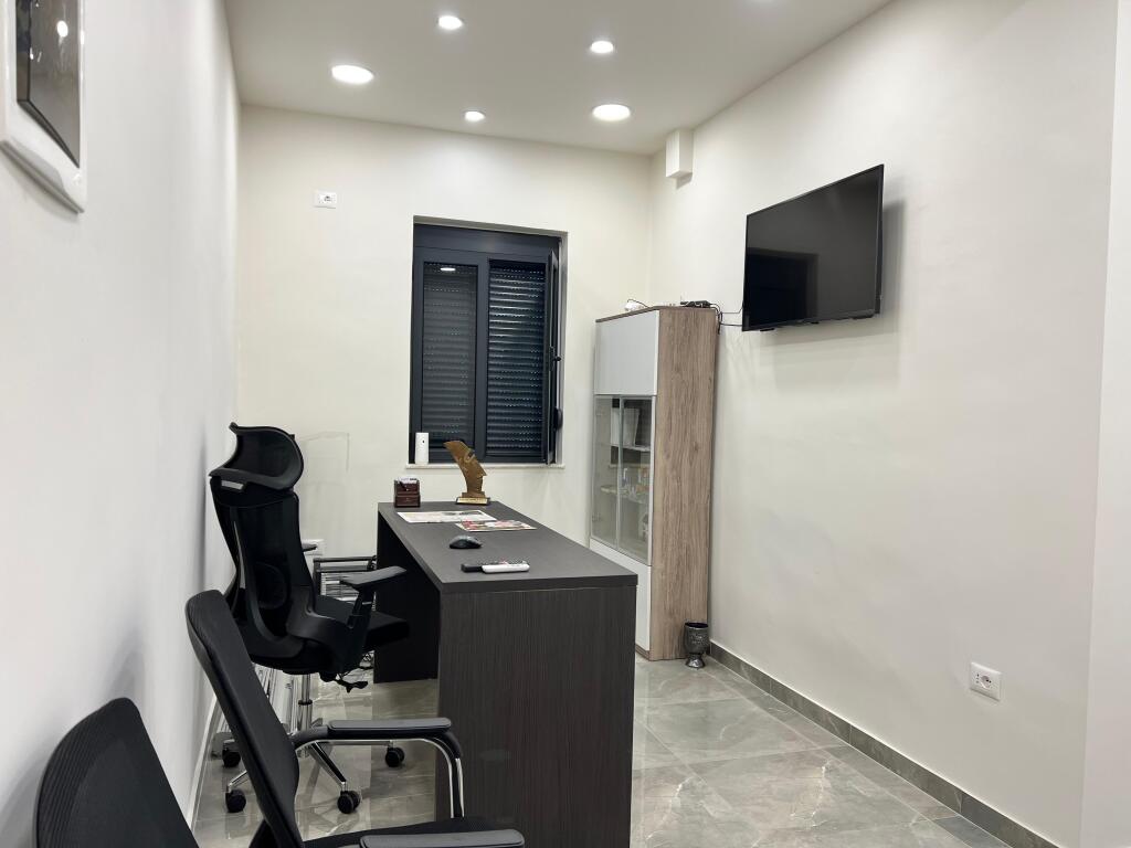 Shop For Sale, "Emin Duraku" Street, Tirana!