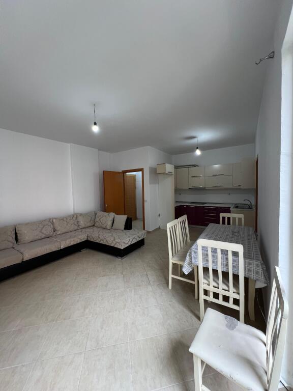 Apartment 2+1+1, Yzberisht!