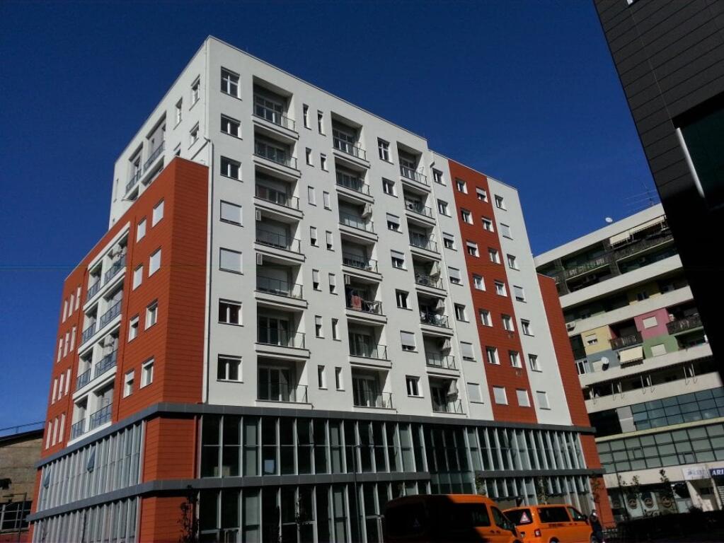 Jepet me qira 1+1 ZOGU I ZI 500 mije leke