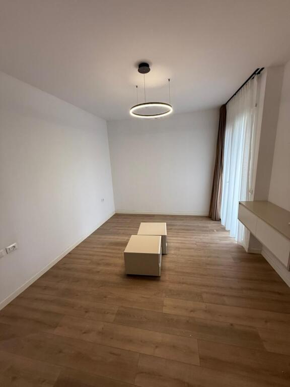 🏡 Jepet apartament 2+1+Post Parkimi me qira te Parku Olimpik, Komuna e Parisit