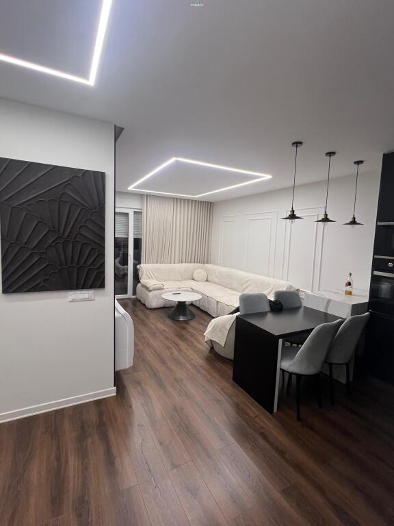 Apartament Me Qera 1+1 Tek 5 Maji (ID B2101314) Tirane