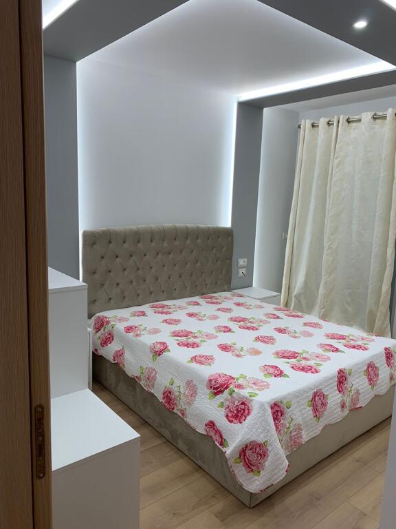 Apartament 1+1 per qira tek Liqeni i Thate