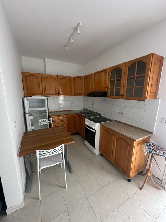 Apartament me qera 2+1 Pazari i ri