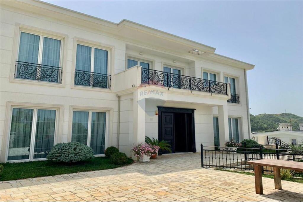 SUPER VILE ME QIRA ME PAMJE NGA TIRANA