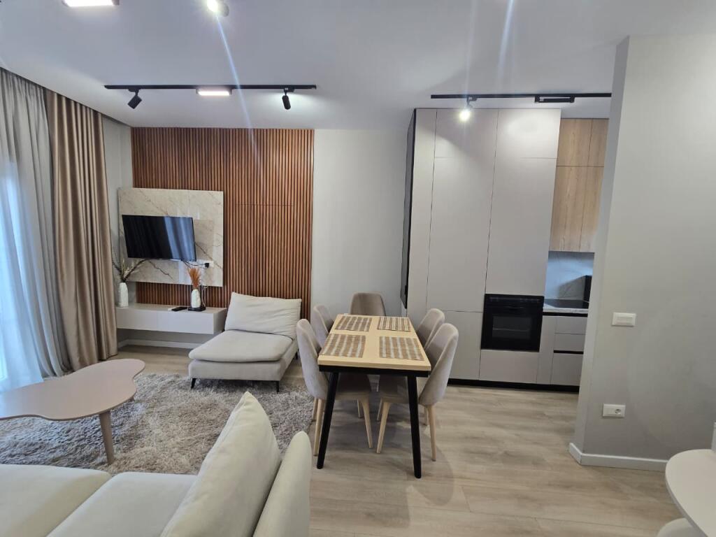 *Appartamento 2+1+Veranda+Parcheggio In Affitto | a Porcellana*