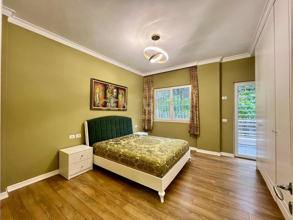 QIRA, APARTAMENT MODERN 2+1 me POST PARKIMI