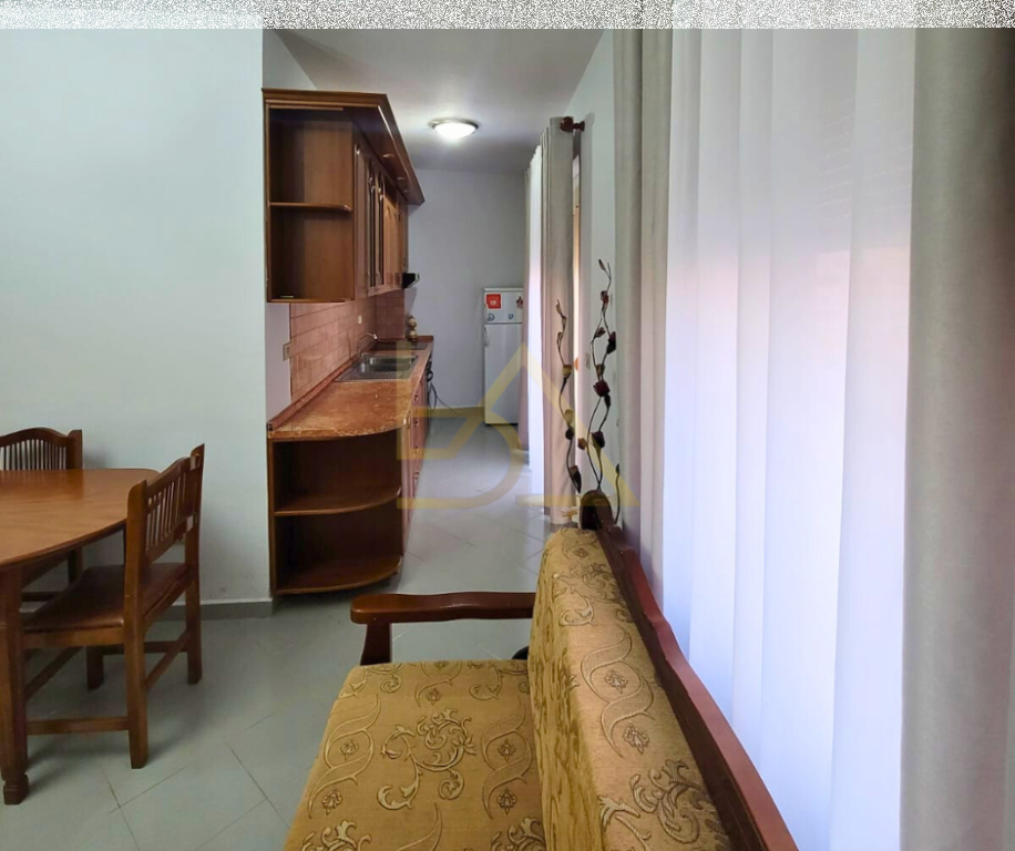 Jepet me qira Apartament – Durrës, Plazh