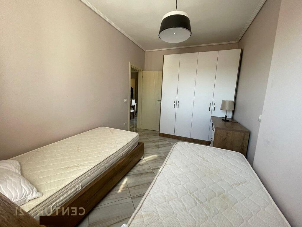 OFROHET  APARTAMENT 2+1 TE MYSLYM SHYRI