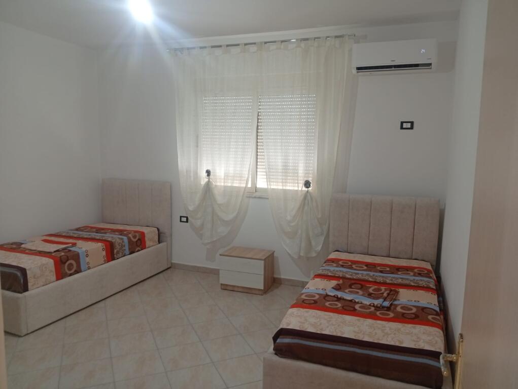 🏖️ Jepet me qira super apartament me pamje spektakolare në Plazh, Durrës! 🌅