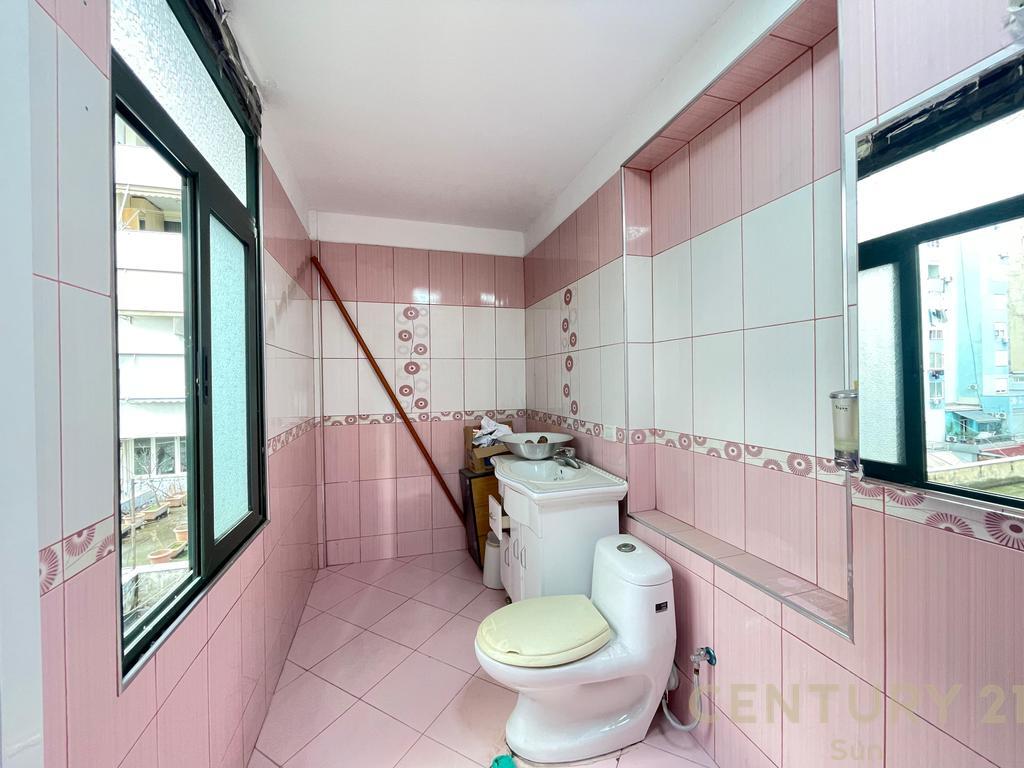 APARTAMENT 5+2+2 PER QIRA TEK ISH-EKSPOZITA! 1,200 € /Muaj