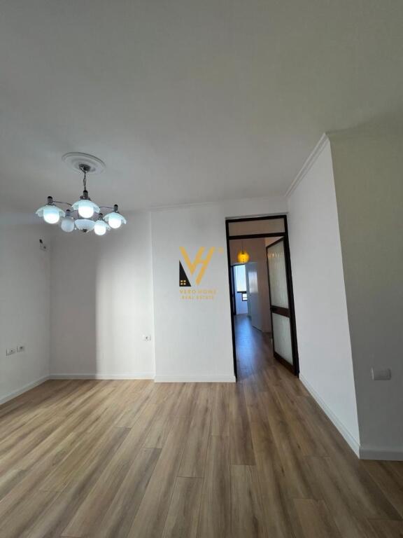 SHITET APARTAMENT 2+1+BLK TE ISH FUSHA E AVIACIONIT 165.000 EURO