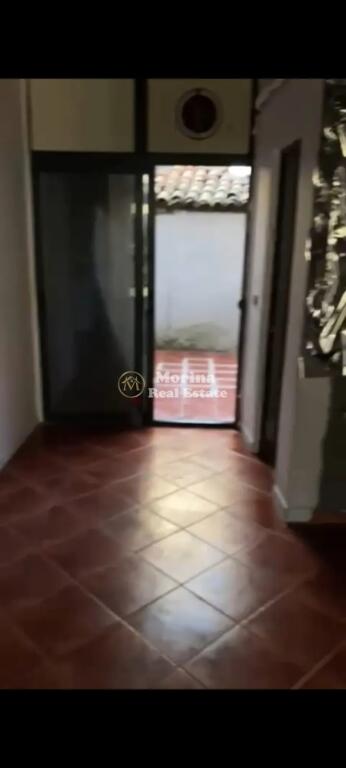 Qera, Ambient Biznesi, Selvia, 400 Euro/ Muaj