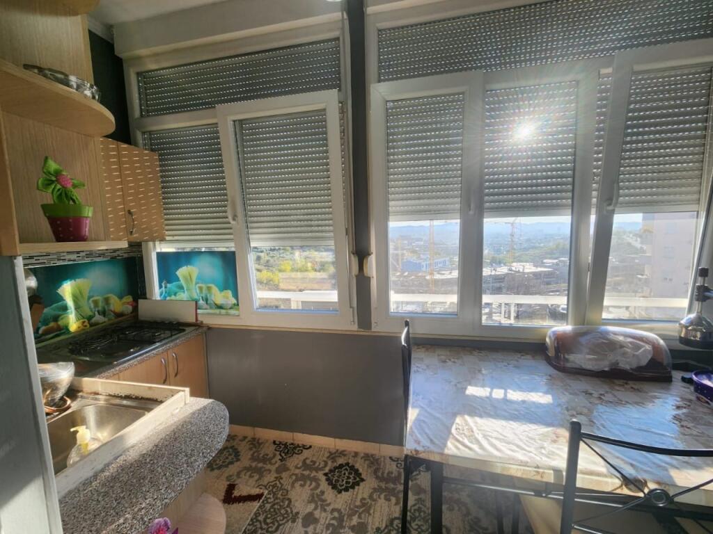 Jepet Me Qera Apartament 2+1+2 Tualete + 2 Ballkone