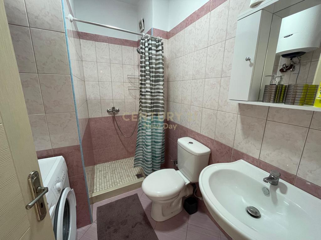 Appartamento 1+1 in Affitto sulla Spiaggia Rrota e Kuqe, Durrës!