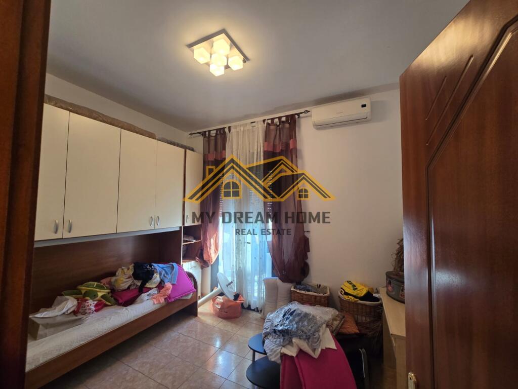 JEPET ME QERA APARTAMENT 2+1+2T SPITALL DURRES!