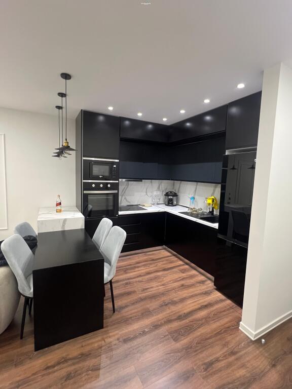 Apartament Me Qera 1+1 Tek 5 Maji (ID B2101314) Tirane