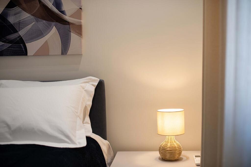 Super ap 1+1 in centro (via di Durazzo caffè Flora)