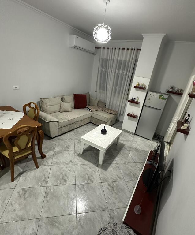 Appartamento 2+1+1 con Balcone in Affitto