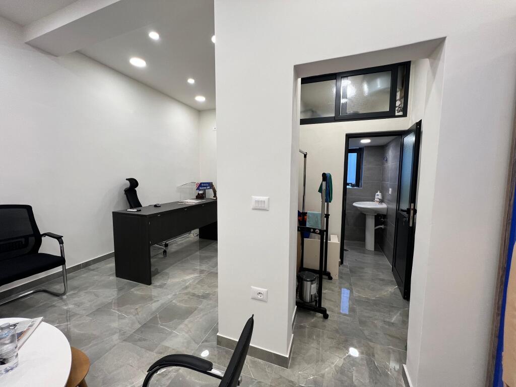 Shop For Sale, "Emin Duraku" Street, Tirana!