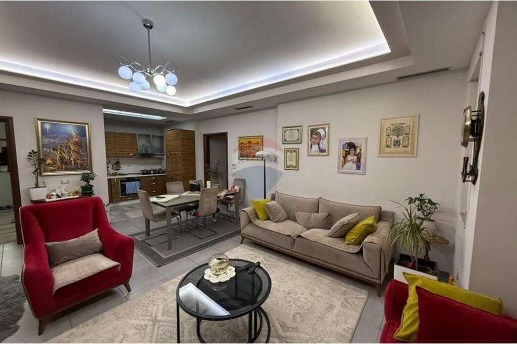 APPARTAMENTO 3+1+2 IN VENDITA A FRESK !
