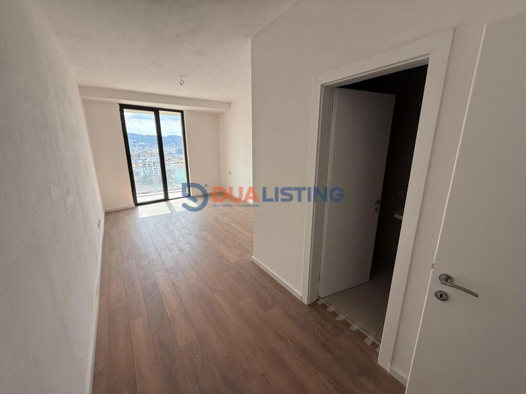 Shitet apartament 3+1+2 tek Golden Tower , Mine Peza!