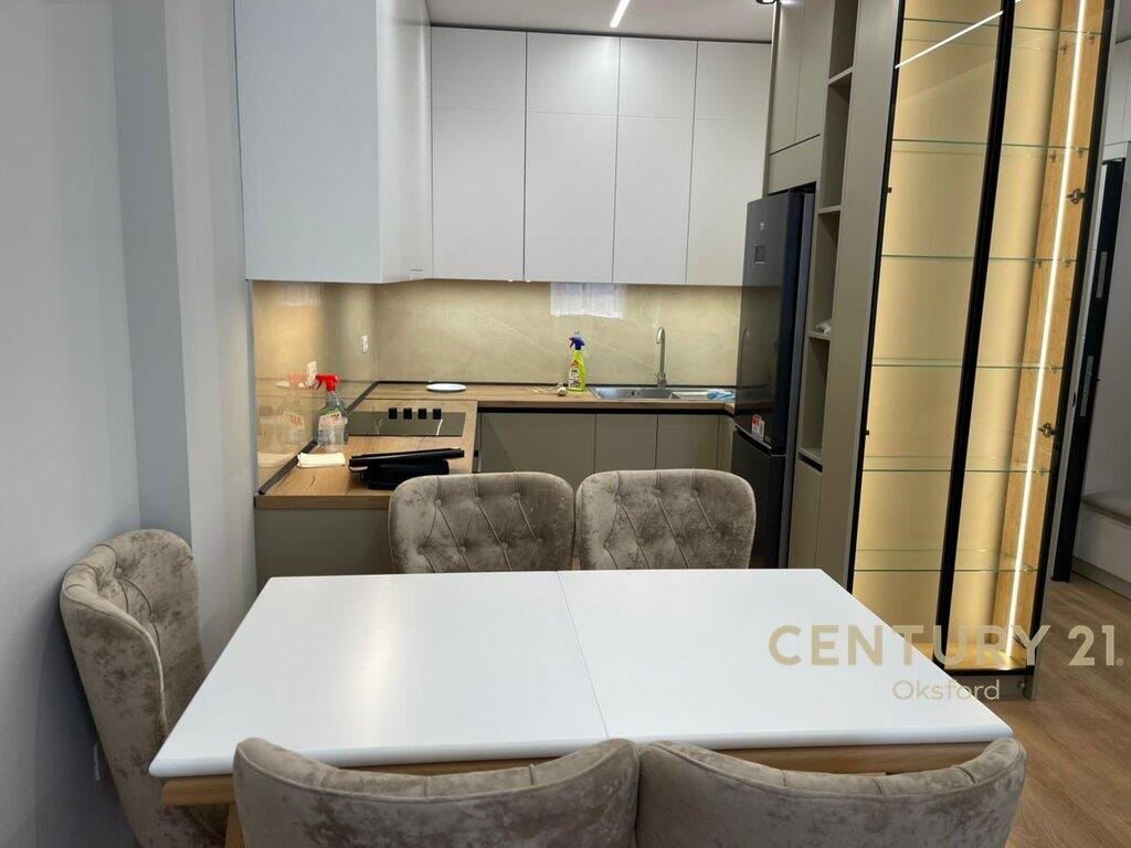 Apartment 3+1+2 for RENT in Univers City!