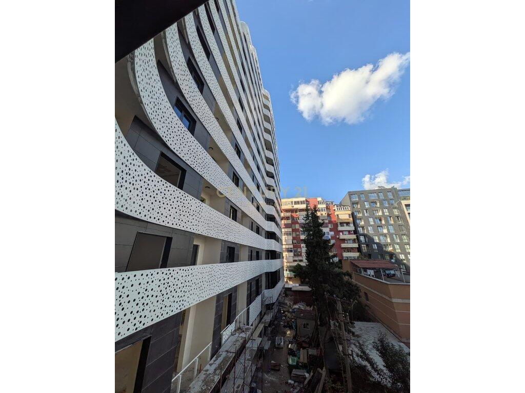 APARTAMENT 2+1+2 NE SHITJE TEK "CORNER RESIDENCE", TIRANE! 269,900 €