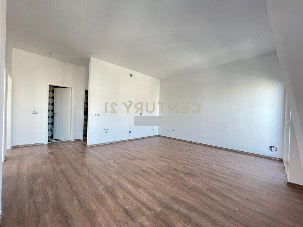SHITET APARTAMENT 2+1+2, PORTA TIRANA E RE!