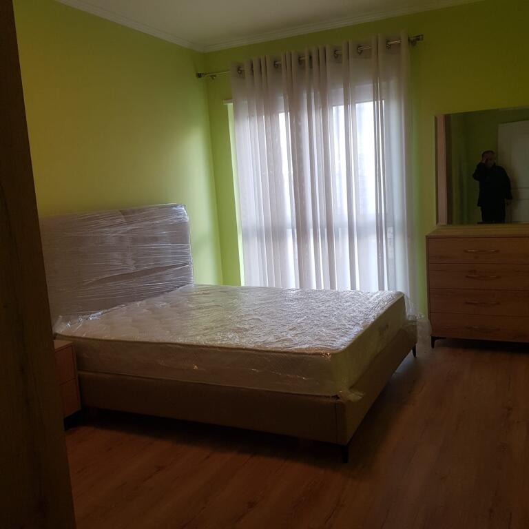 🏠 Apartament 2+1 me qira – Pallat i Ri 📍 Rr. Bardhyl