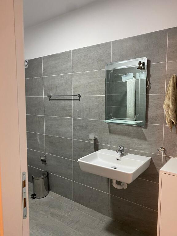 Appartamento 1+1 in affitto, ex campo di aviazione (Residenza Turdiu)