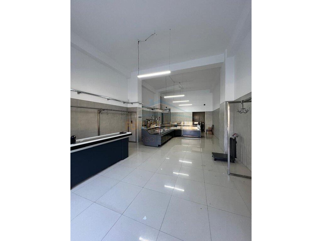 In vendita, Locale, Nuovo Anello, Tirana