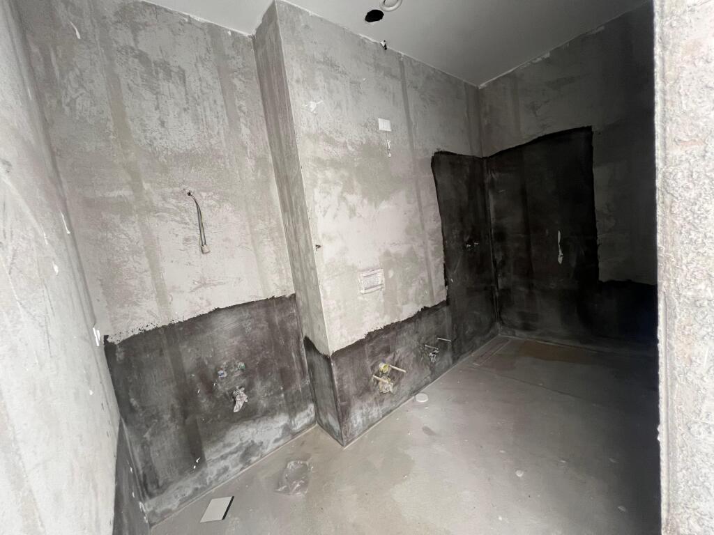 Shitet apartament 2+1+2 tek Liqeni Artificial, Lake View